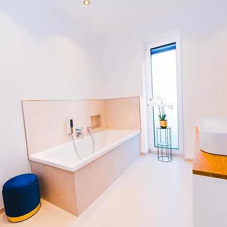 Vip With Panoramic Views Weitersburg